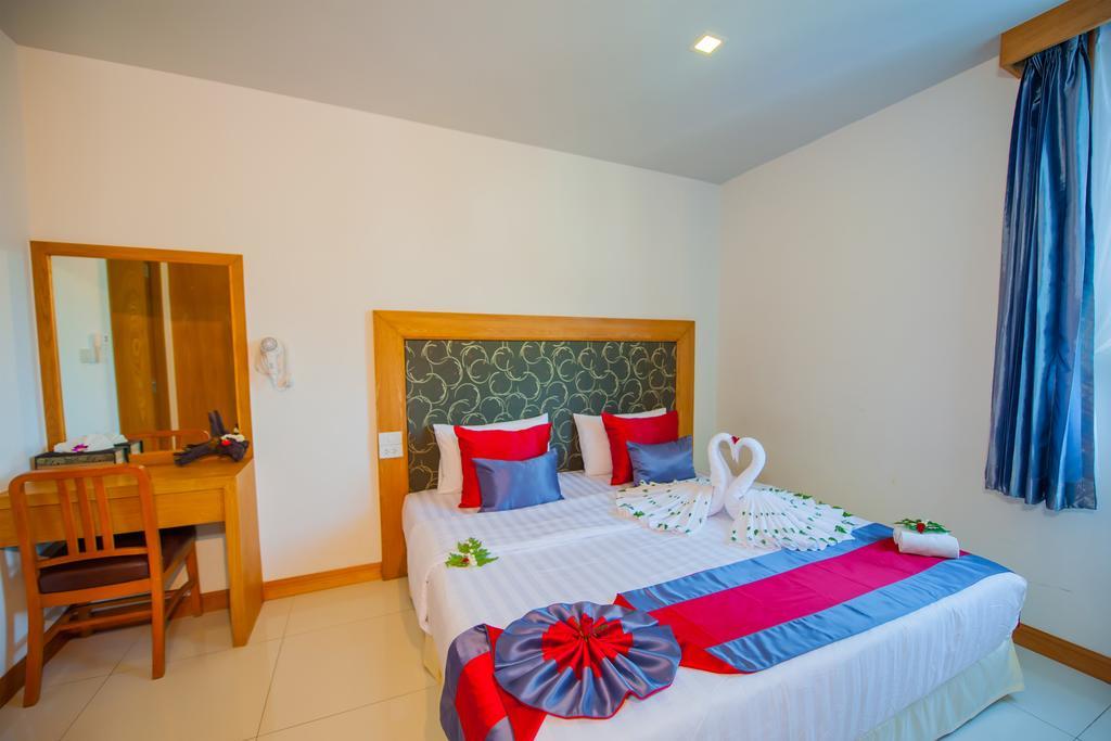 Grand Nai Harn Suites Rawai Ngoại thất bức ảnh