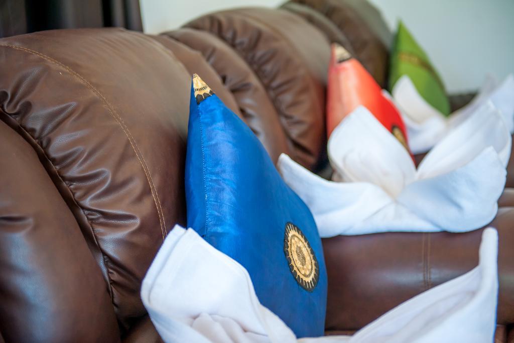 Grand Nai Harn Suites Rawai Ngoại thất bức ảnh