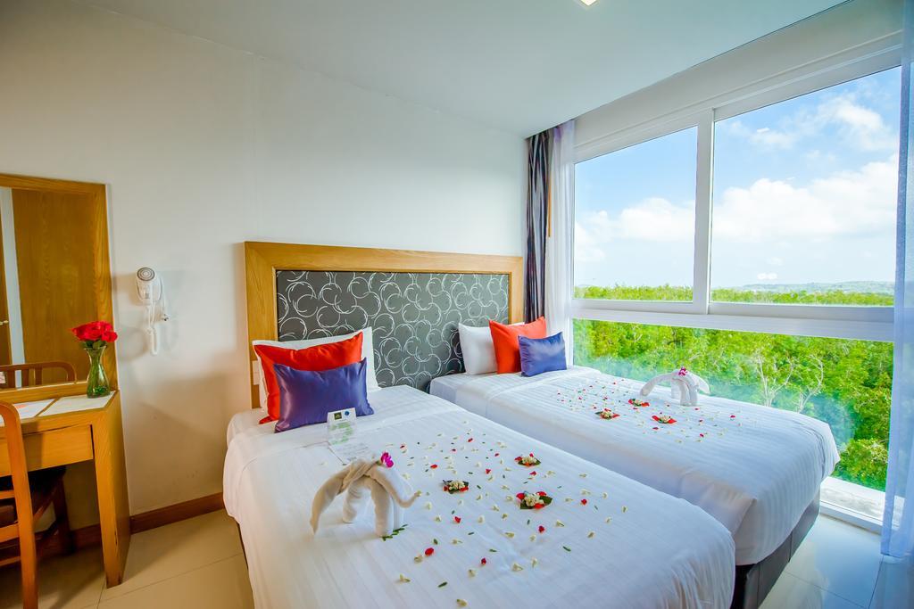 Grand Nai Harn Suites Rawai Ngoại thất bức ảnh